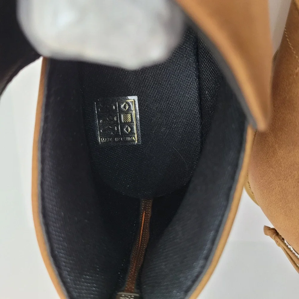 New Ankle Booties Women Size US 10 (41) Tan Faux Suede Pointed Toe Rear Zip